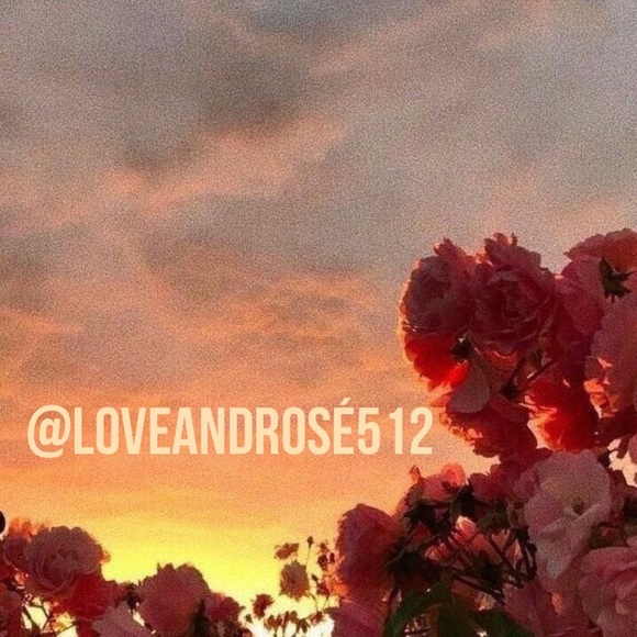 🖤Welcome to Love & Rosé🖤 - Picture 3 of 6